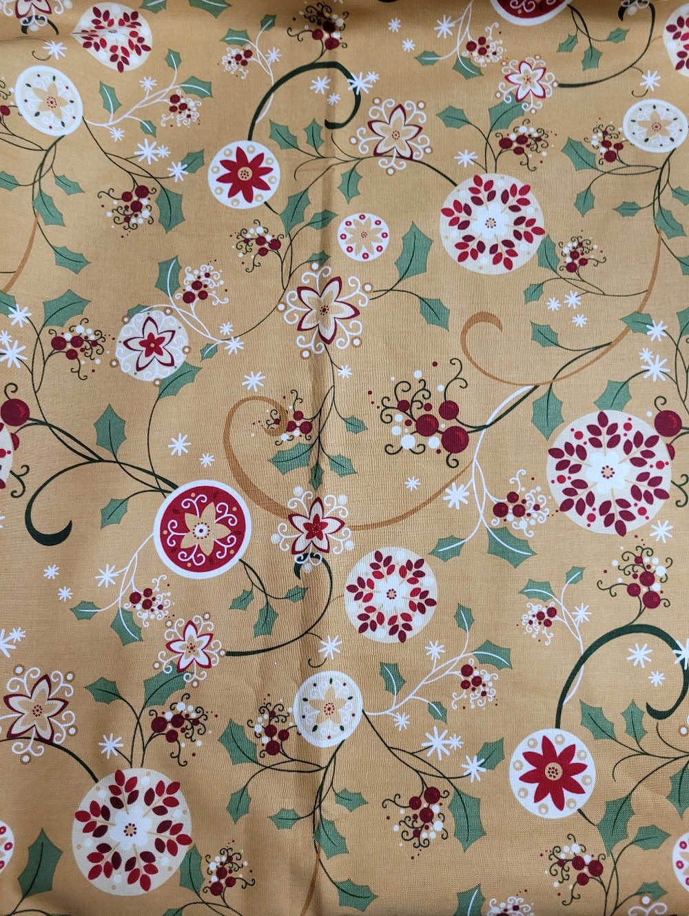 Robert Kaufman Glitzmas Design# 9781 Sewing Fabric (0920)